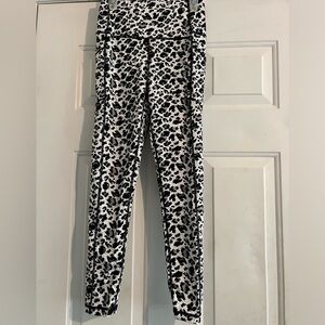 ZYIA Active Women’s 7/8 Brilliant Leggings Black Snow Leopard. High-rise,pockets